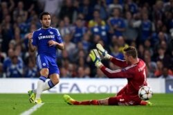 Chelsea thi đấu chủ quan bị Schalke cầm hòa ngay tại Stamford Bridge