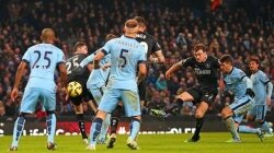 Chia sẻ các thủ thuật phòng ngự hiệu quả trong FIFA Online 3