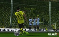 FIFA Online 3: Cách thực hiện cú sút phạt cầu vồng ảo diệu
