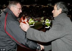 Mourinho, một đối thủ "đặc biệt" - Phần 19