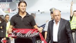 Trở về Milan, Ibra oách như Tổng thống Obama - Phần 22