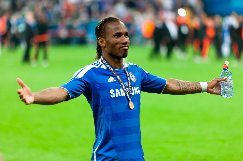 CHELSEA - THE BLUE VỚI BEST TEAM BUFF TRONG FIFA ONLINE 3