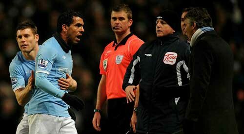 Mancini “phát điên” vì Tevez - Phần 3