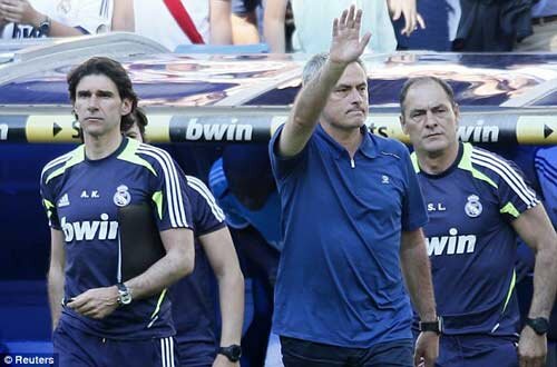Mourinho lại nổi “cơn điên” - Phần 18