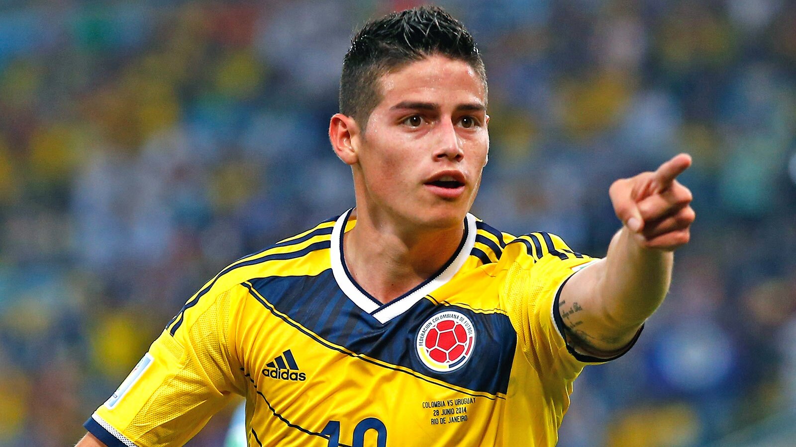 Những pha xử lý tinh tế của James Rodriguez trong FIFA Online 3
