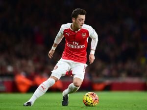 tieu-su-mesut-ozil