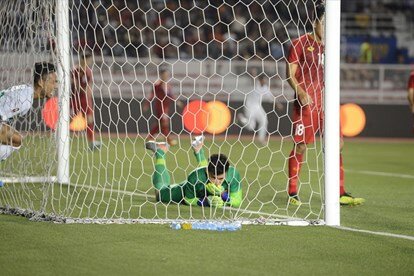 Tìm hiểu chi tiết về thủ môn Bùi Tiến Dũng 19
